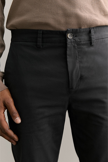 Slim Fit Modern Chino Pant