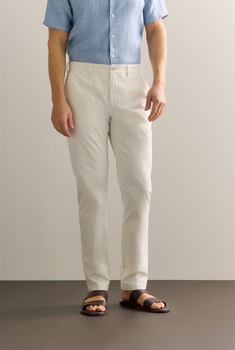 Slim Fit Modern Chino Pant