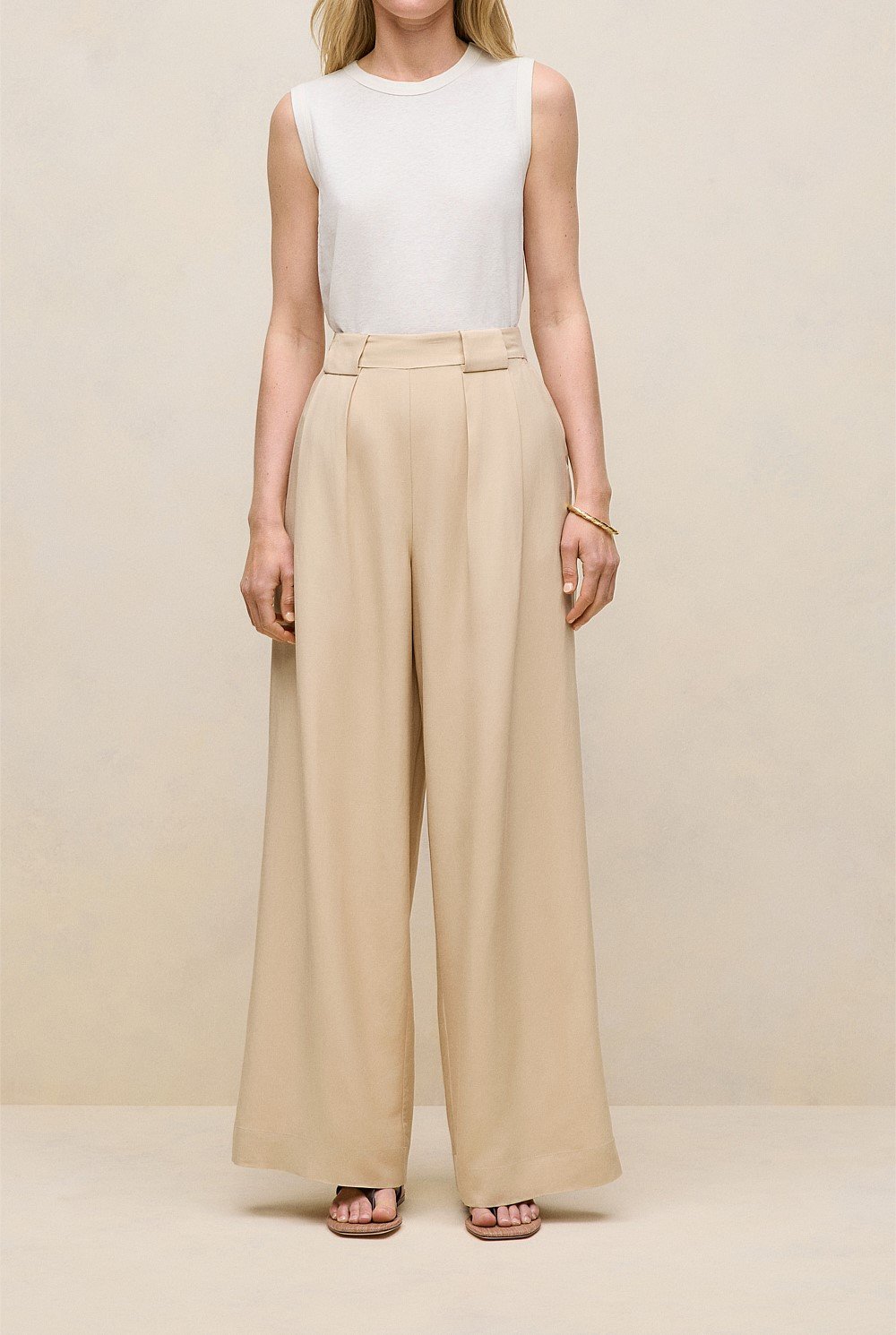 Pleat Front Wide Leg Pant