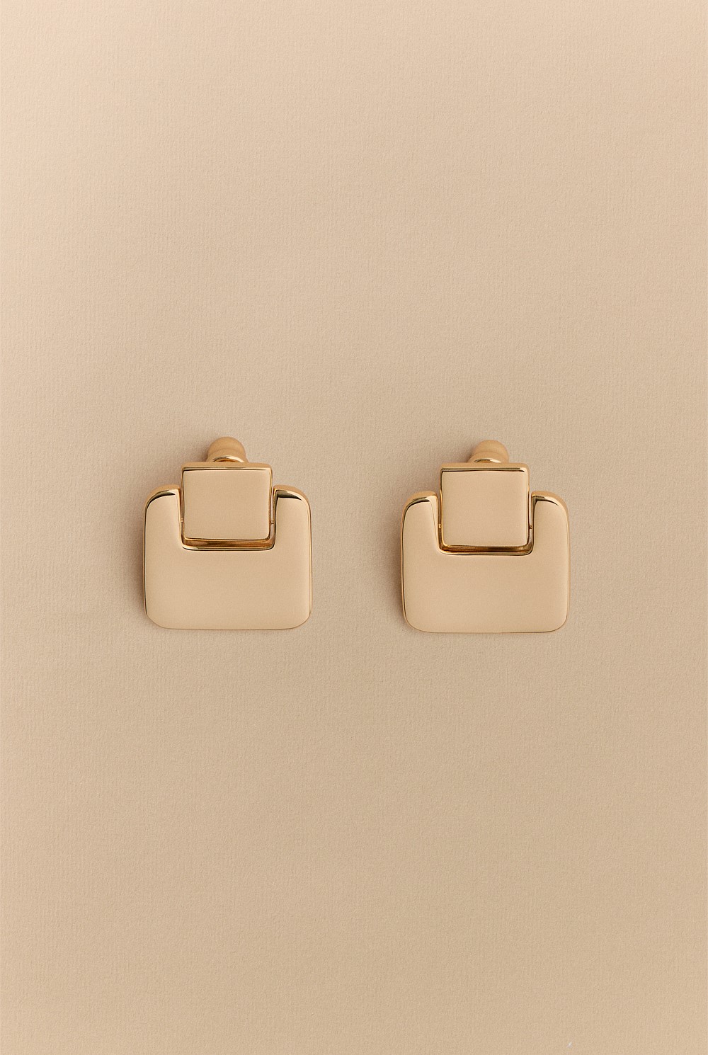 Thera Earring