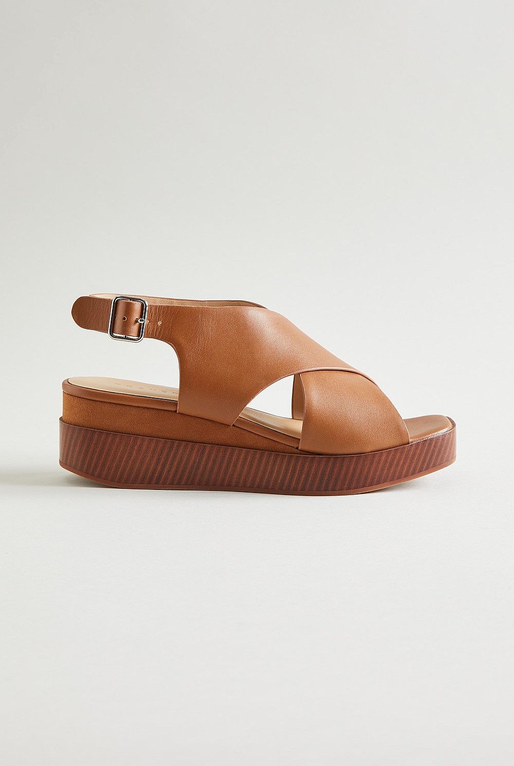 Tyra Wedge