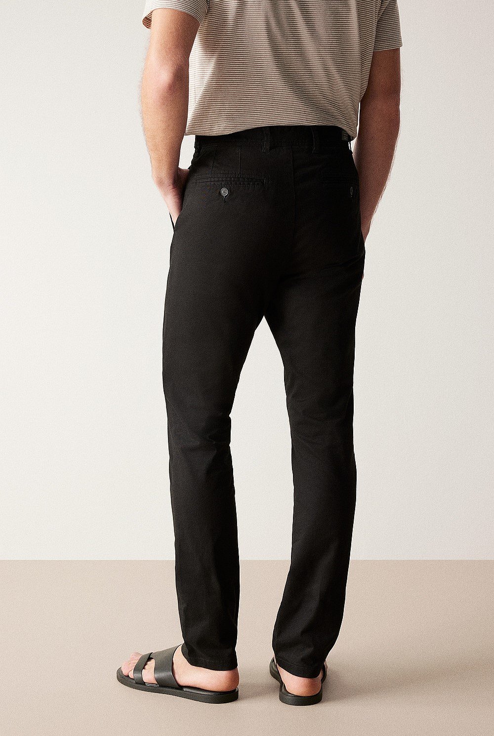 Slim Chino Pant