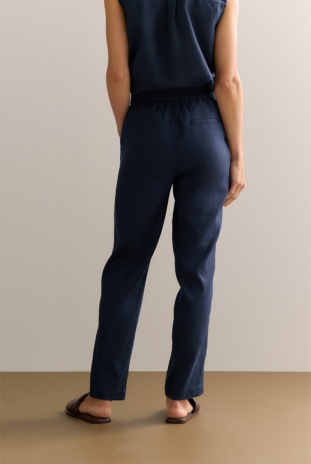 Stretch Linen Blend Pull On Pant