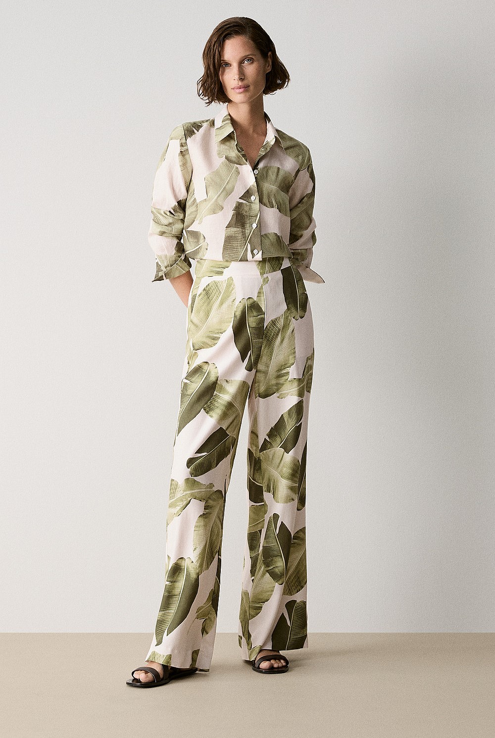 Palm Leaf Print Draped Pant