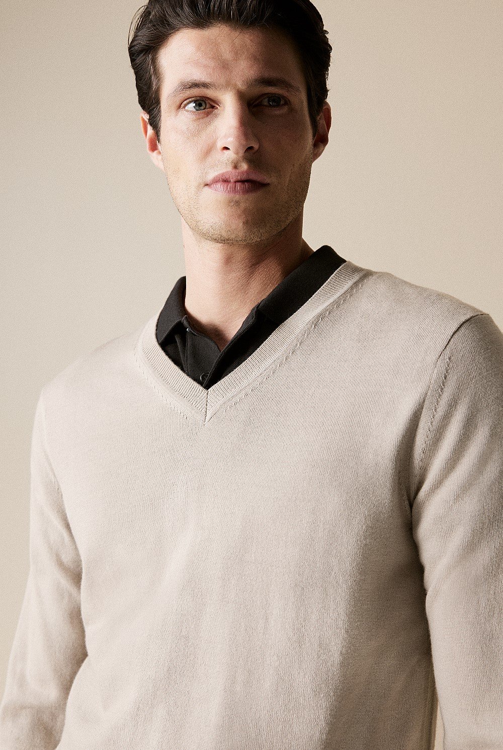 Merino V Neck Knit