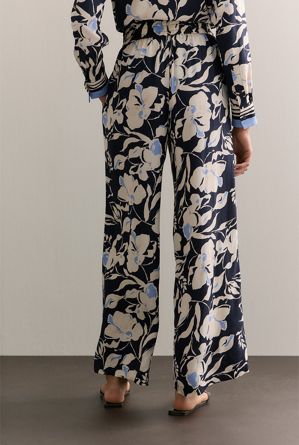 Mini Twill Floral Pull On Pant