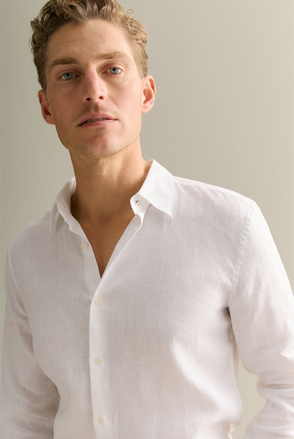 Tailored Fit Linen Long Sleeve Shirt