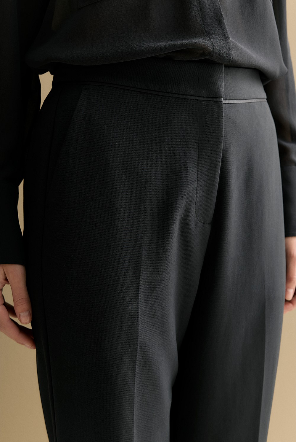 Piping Detail Straight Leg Pant