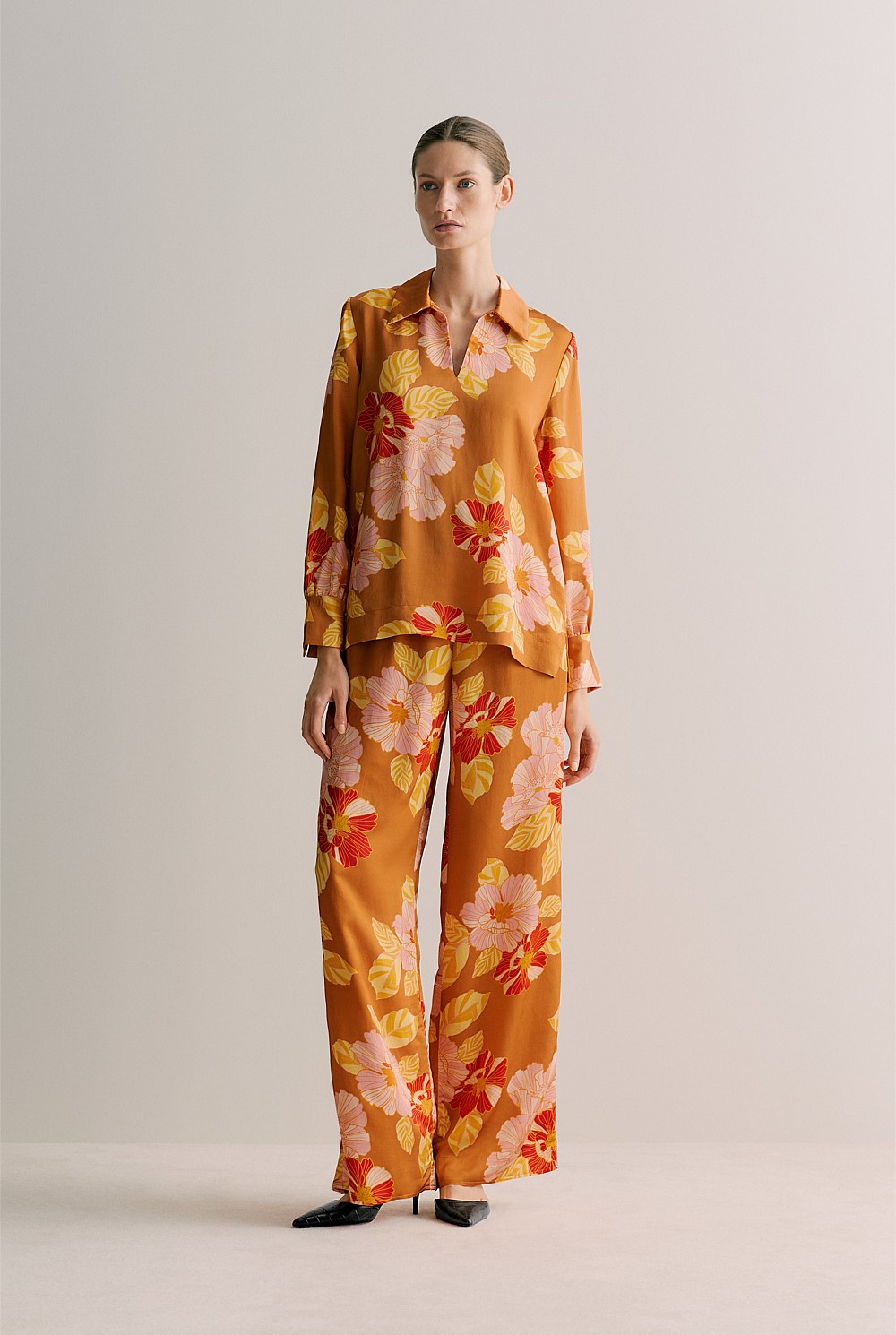 Satin Peony Print Relaxed Pant