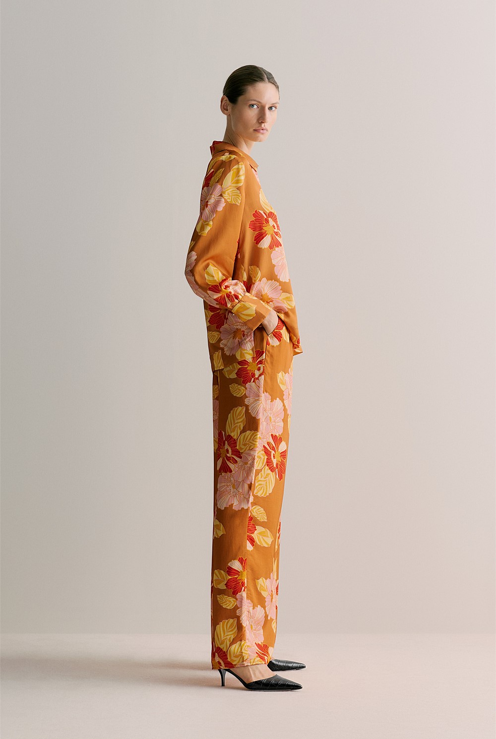 Satin Peony Print Relaxed Pant