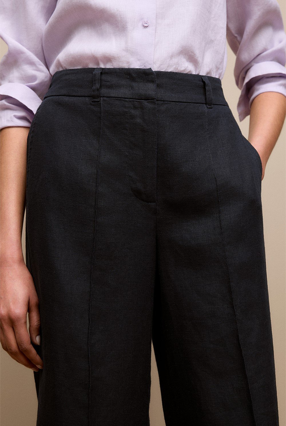 Linen Pintucked Pant