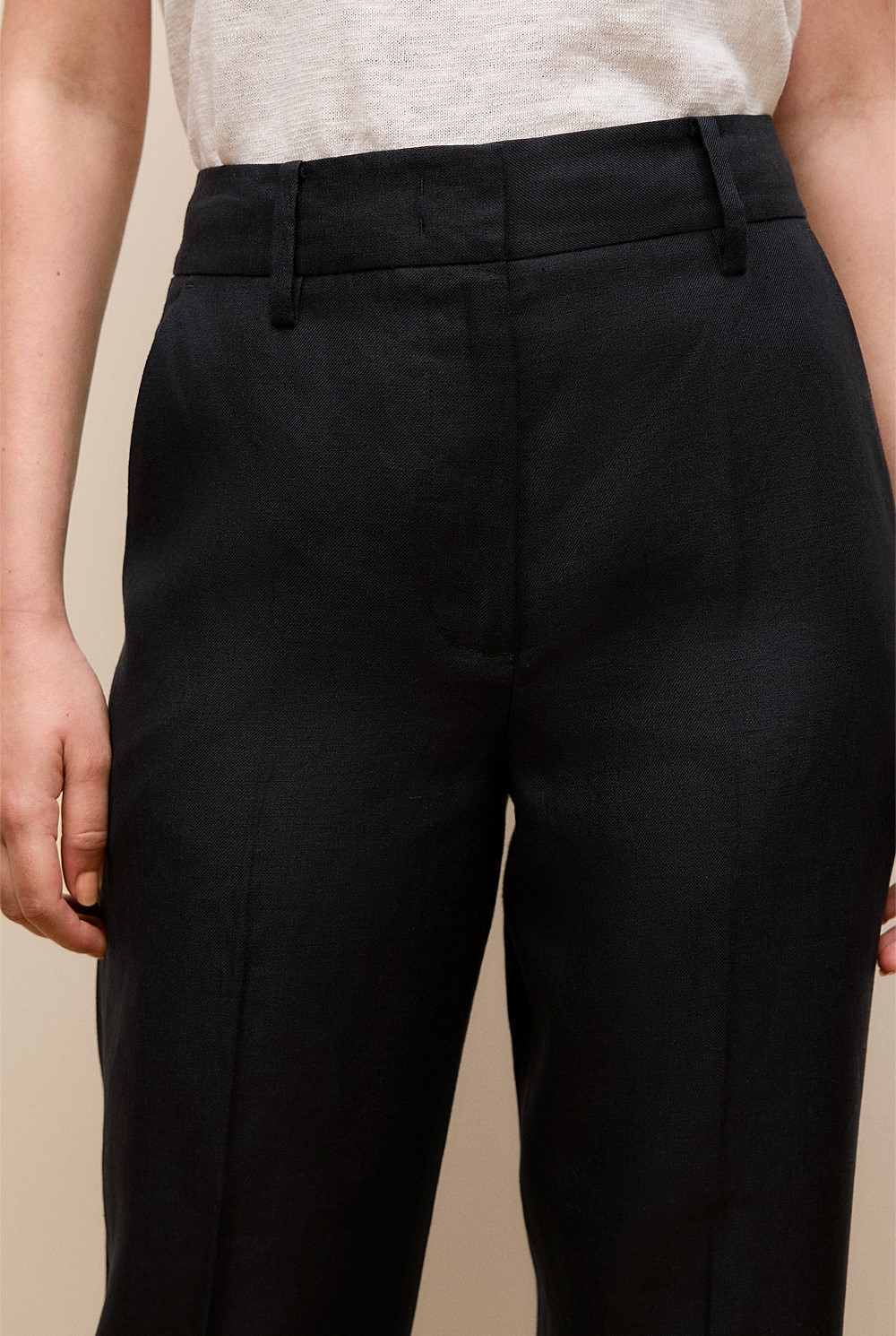 Linen Tapered Leg Pant