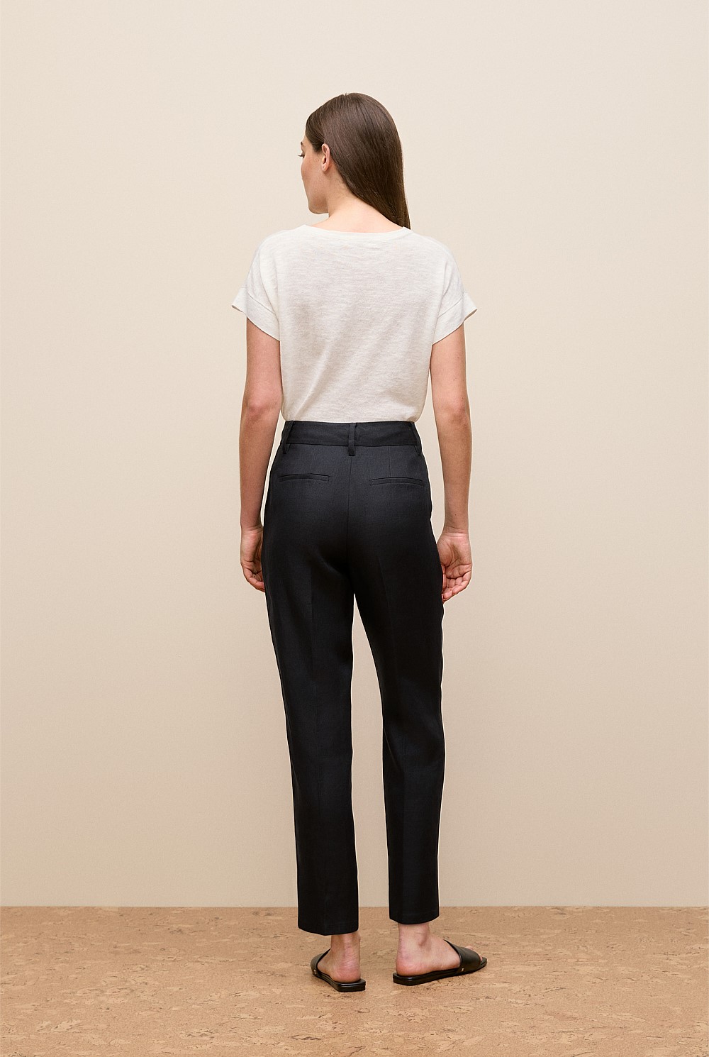 Linen Tapered Leg Pant