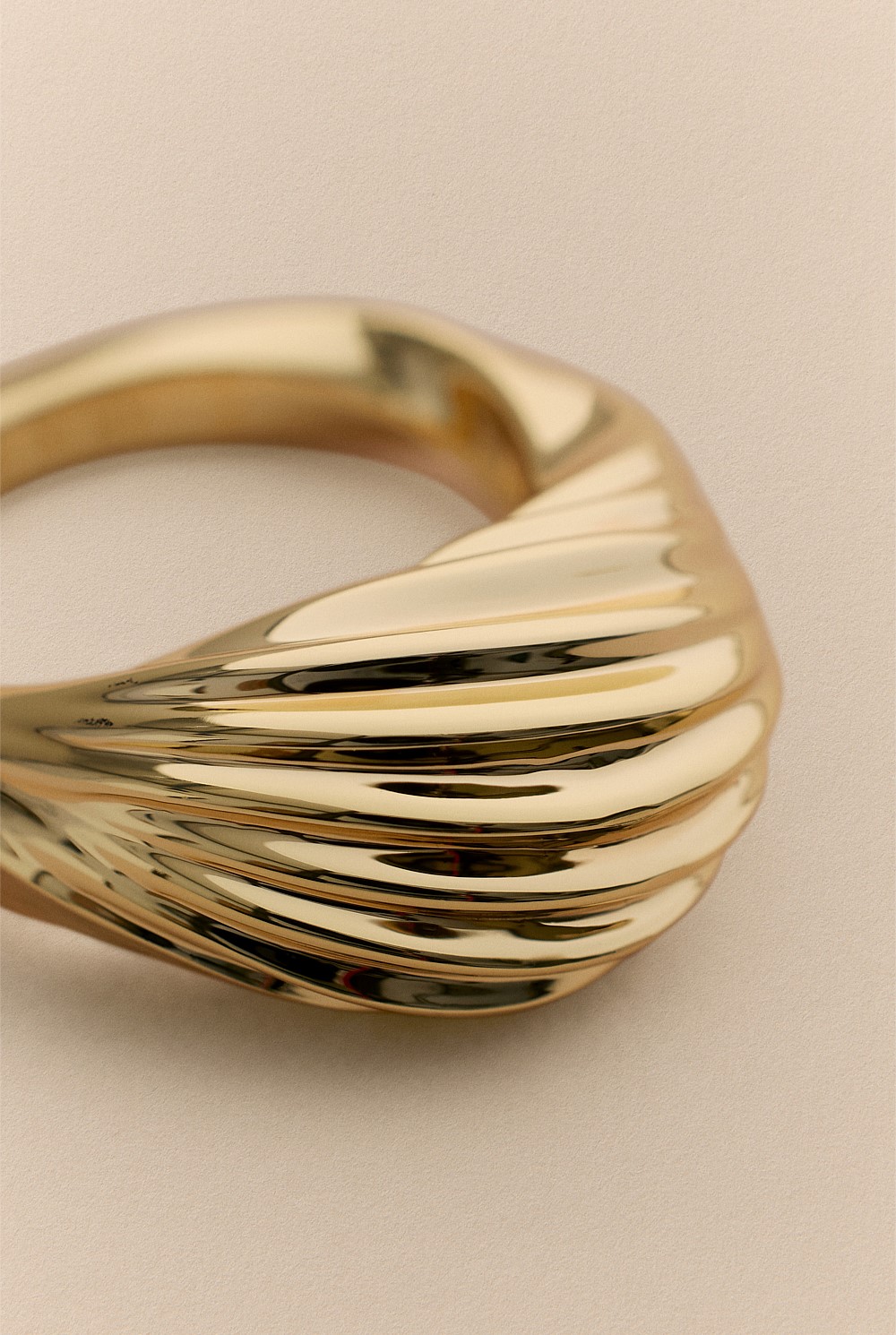 Era Twist Ring