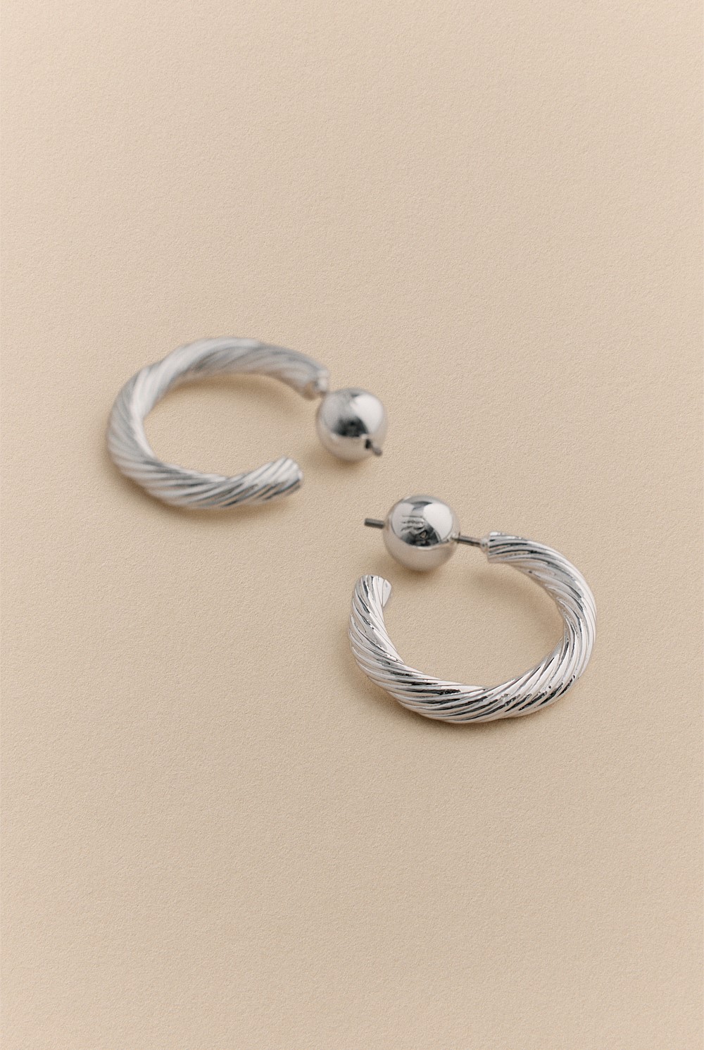 Kembla Twist Hoops