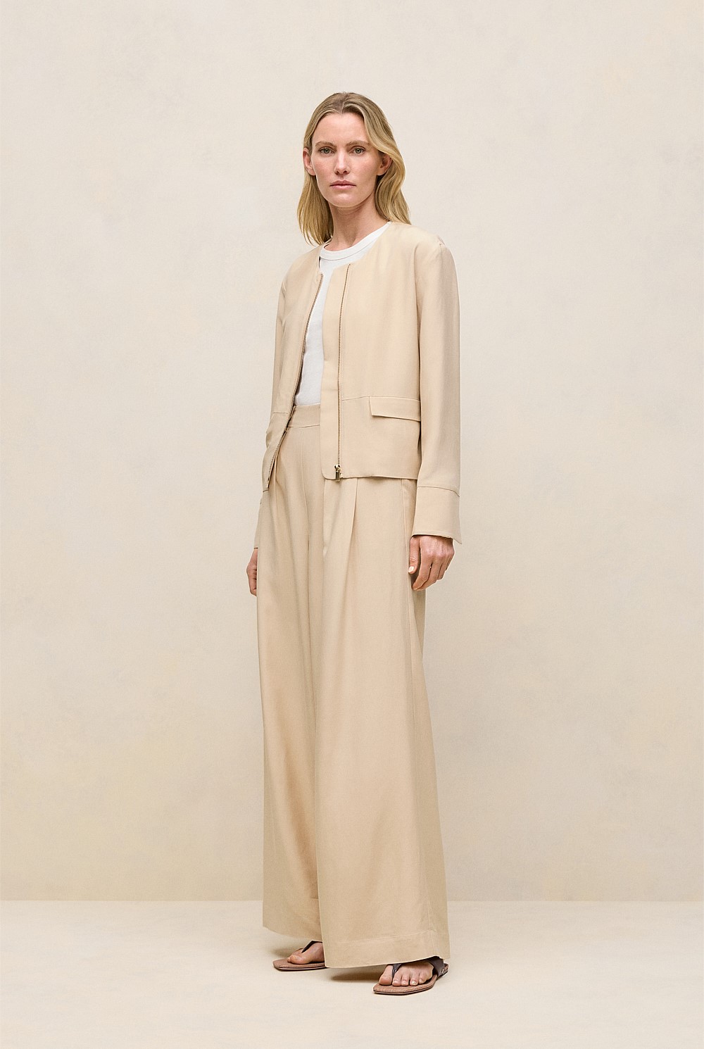 Pleat Front Wide Leg Pant
