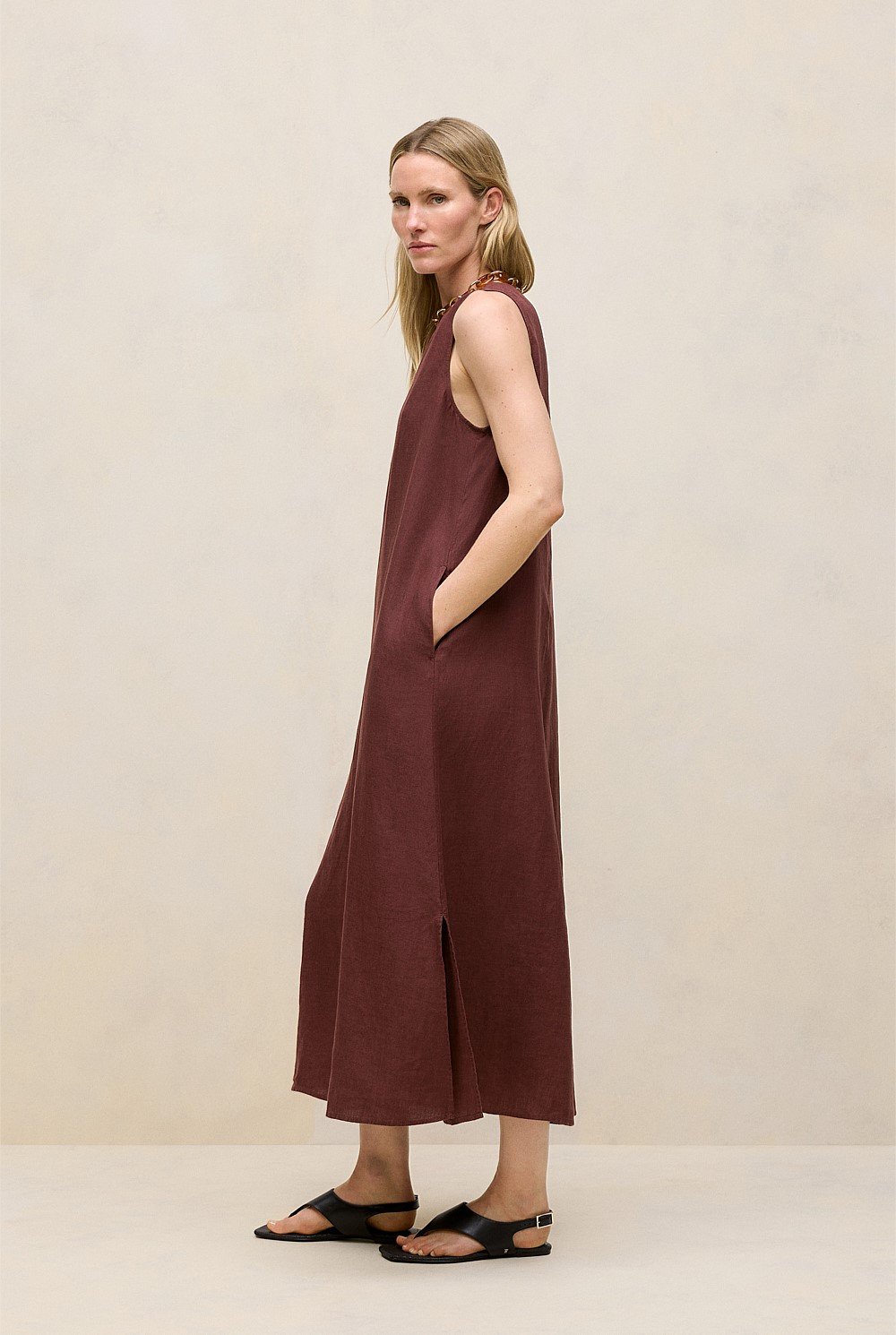 Delave Linen Sleeveless Column Dress