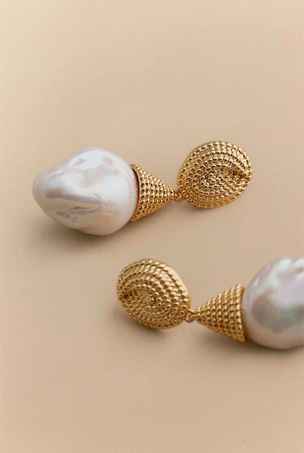 Eyre Pearl Drop Earrings