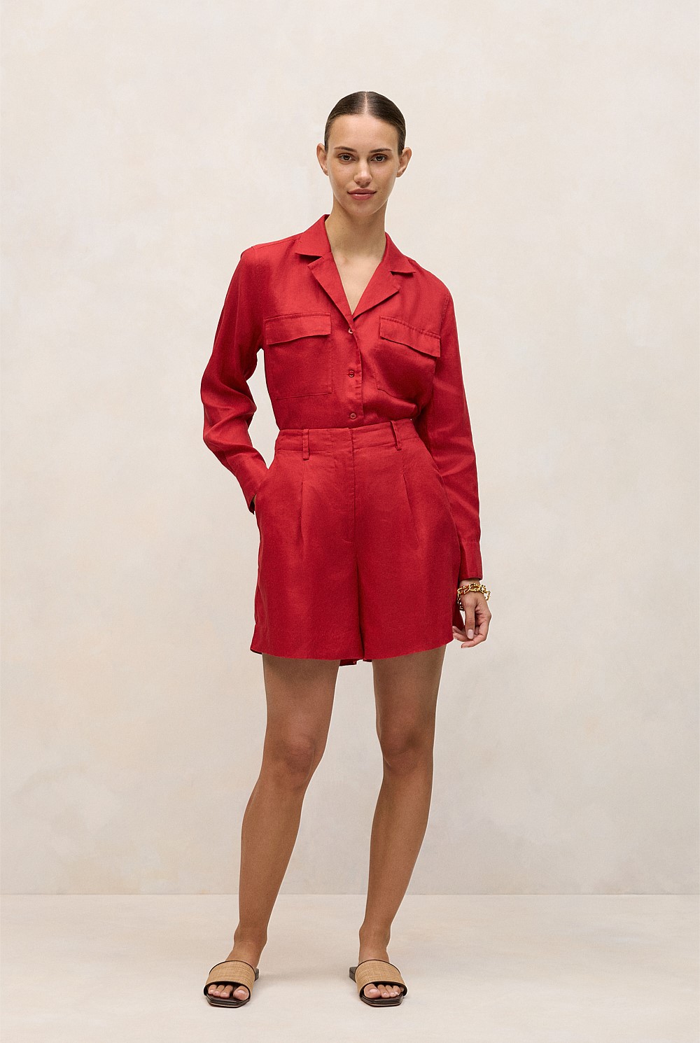 Linen Tailored Short