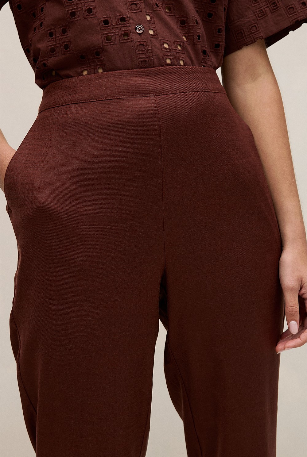 Stretch Linen Blend Pull On Pant
