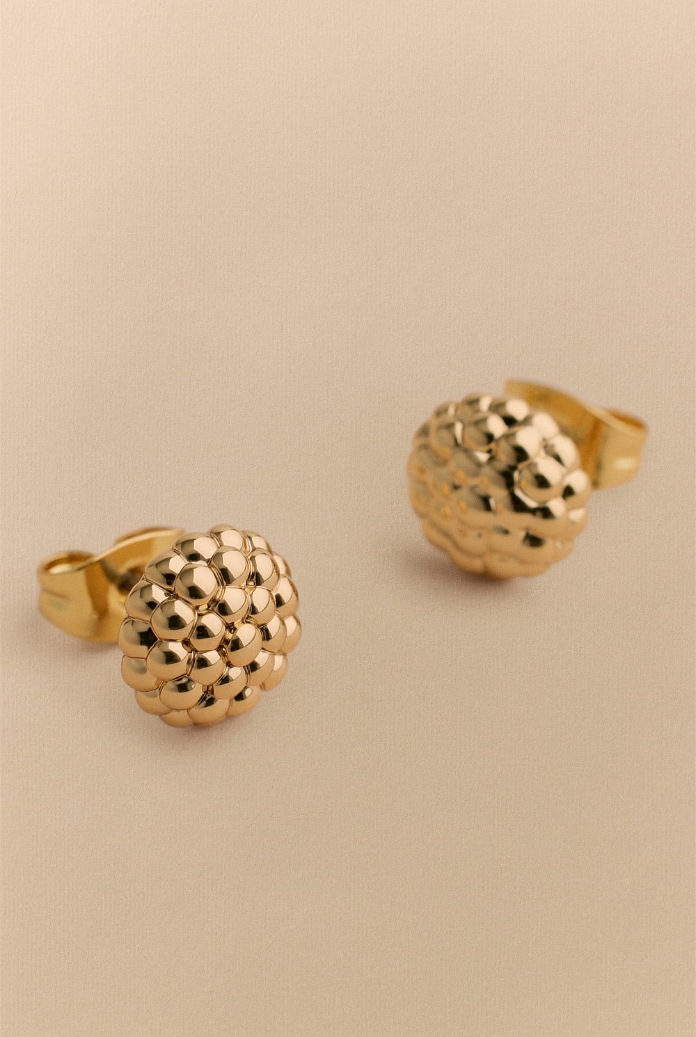 Rava Stud Earrings