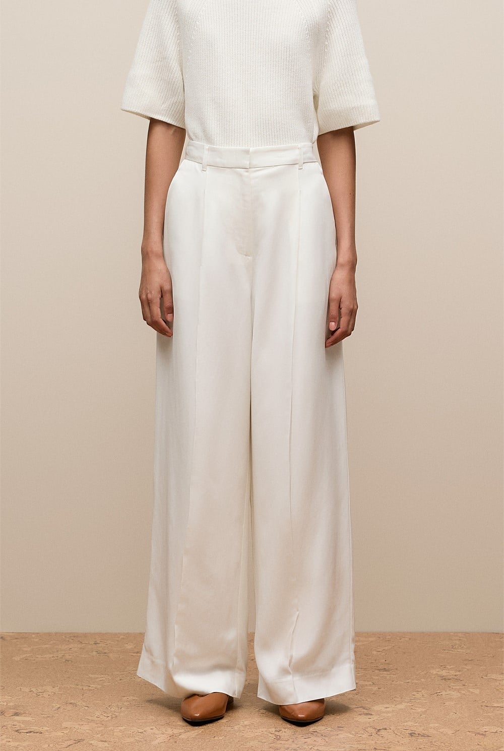 Tailored Wide Leg Pant