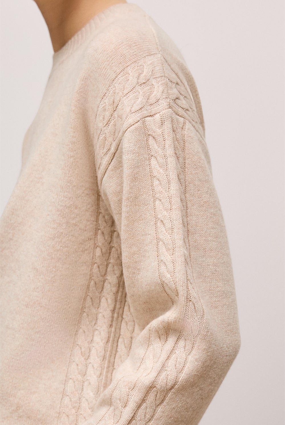 Wool Cashmere Cable Detail Crew