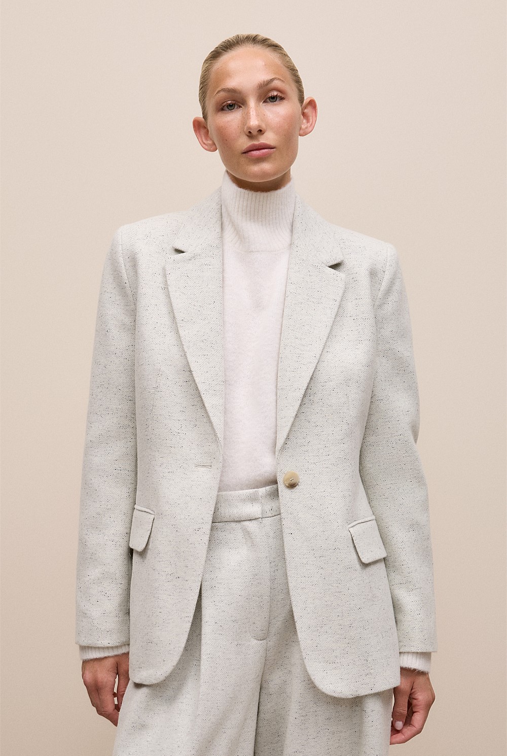Italian Wool Blend Single Breasted Blazer