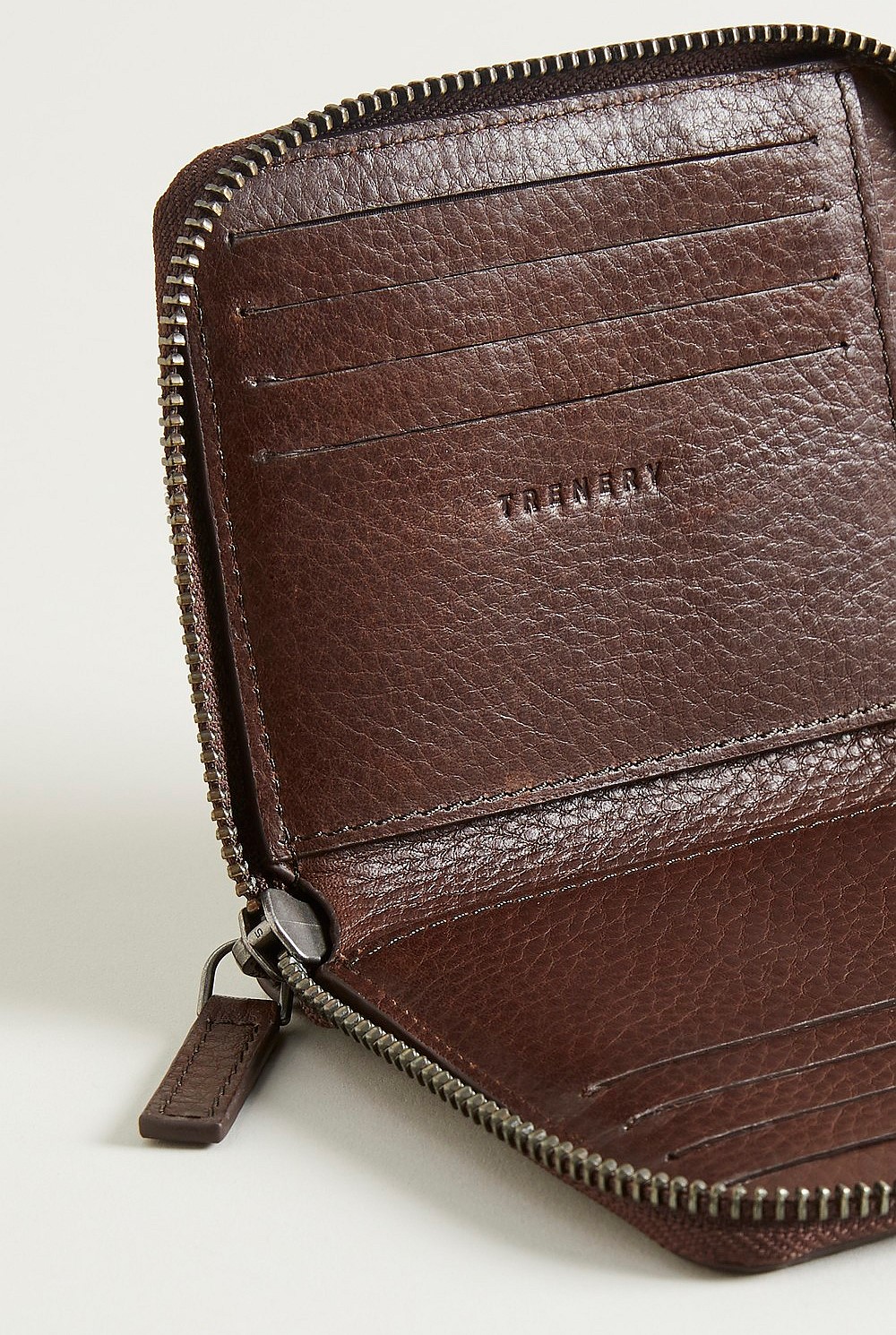 Zip Pebble Leather Wallet