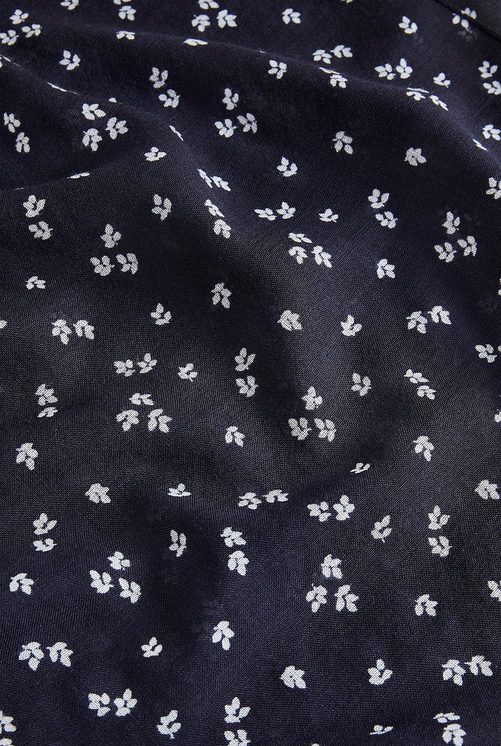 Olena Leaf Print Wool Scarf