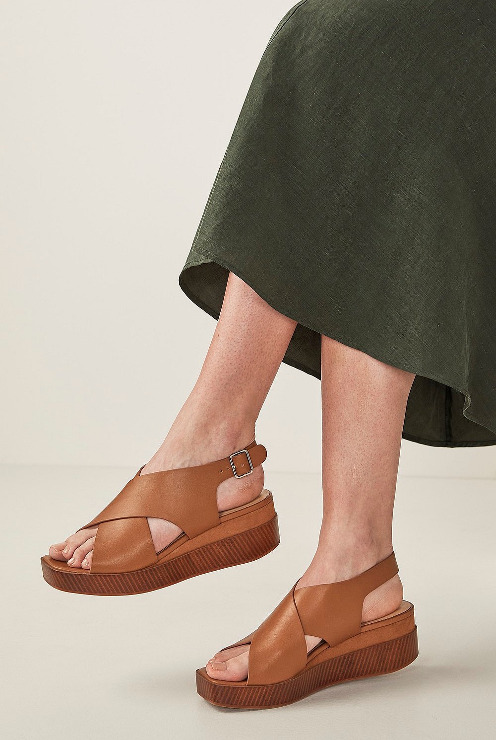Tyra Wedge