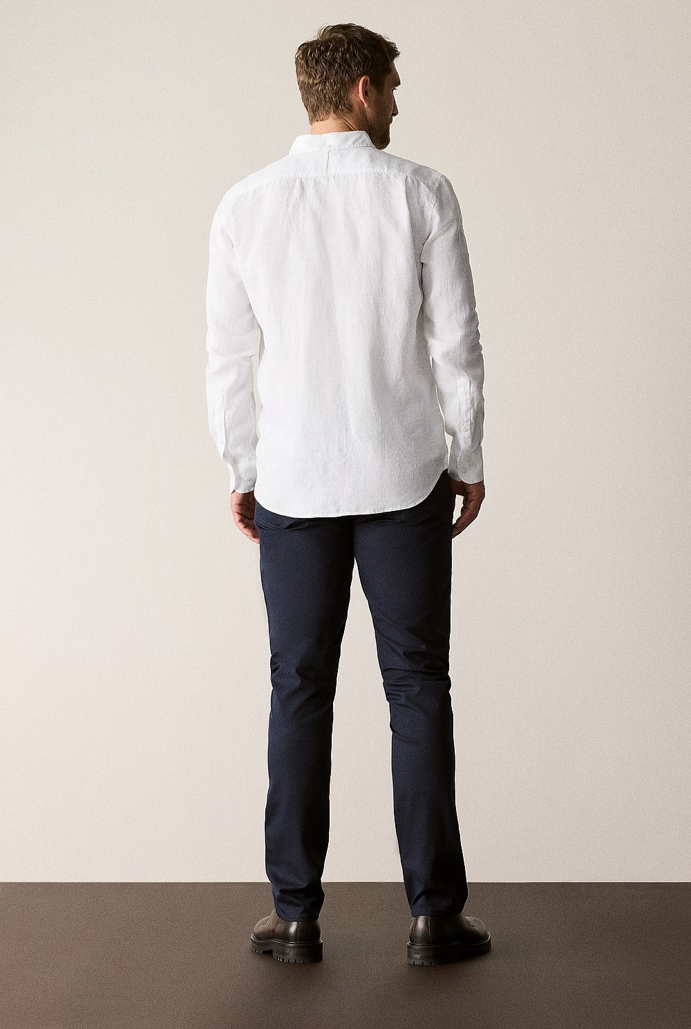 Tailored Fit Linen Piece Dyed Long Sleeve Shirt